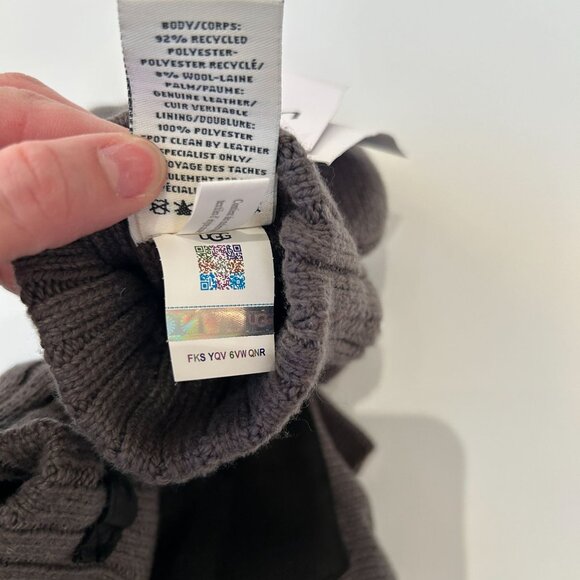 NWT UGG Mens Knit Flip Mittens Leather Palm Graphite L/XL Grey Wool Blend - Picture 9 of 11